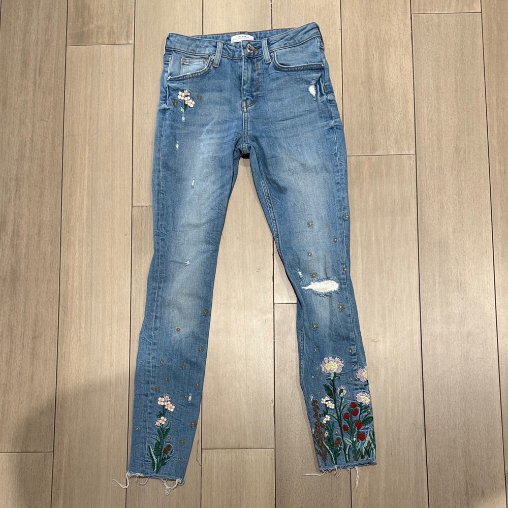 Zara Light Blue Floral Embroidered Skinny Jeans